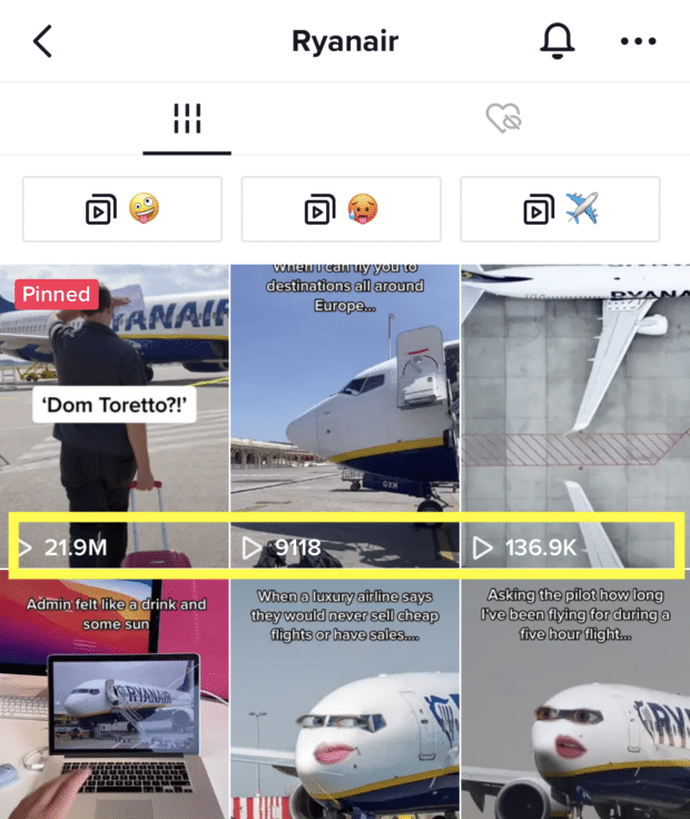Der TikTok-Feed von Ryanair mit der Anzahl der Aufrufe, die in Video-Thumbnails angezeigt werden