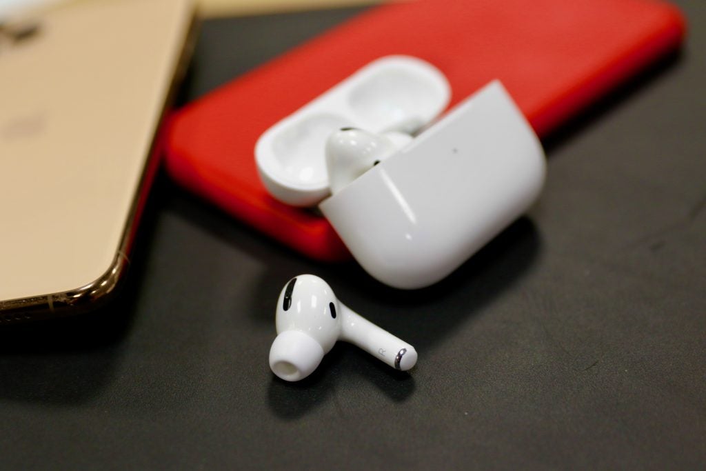 AirPods Pro mit Hülle