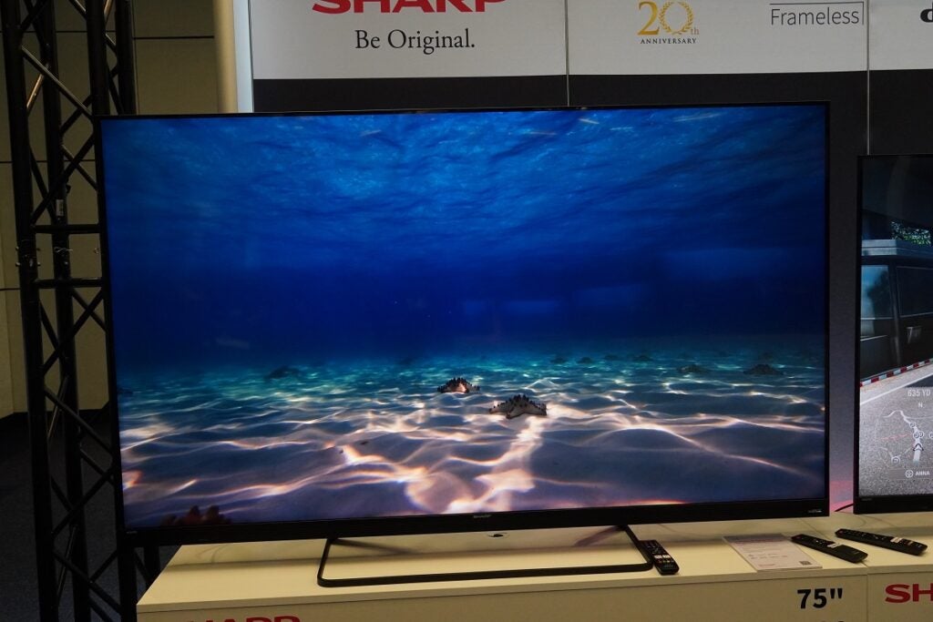 Sharp EQ TV Unterwasserbild