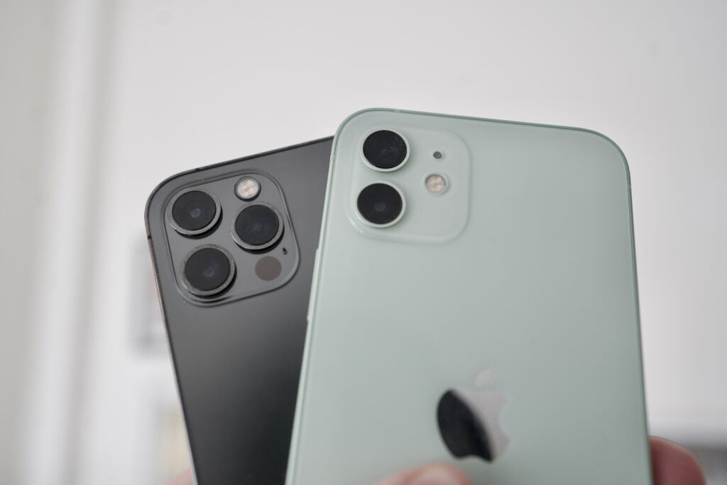 iPhone 12 vs iPhone 12 Pro: Rückkamera-Vergleich