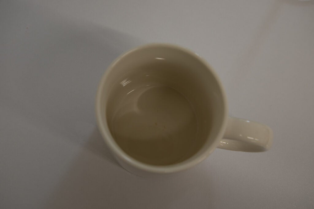 Sharp QW-NA26F39DW-DE saubere Kaffeetasse