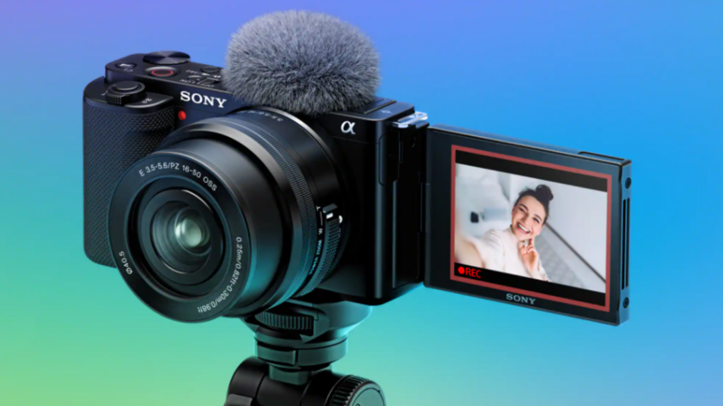 Eine Aufnahme der neuen Sony ZV-E10 Vlogging-Kamera