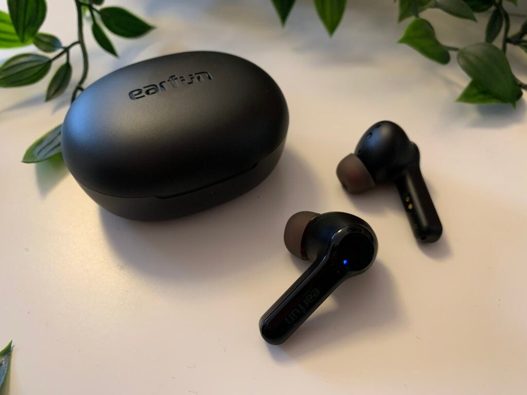 EarFun Air Pro 2 Ohrhörer mit geschlossenem Etui
