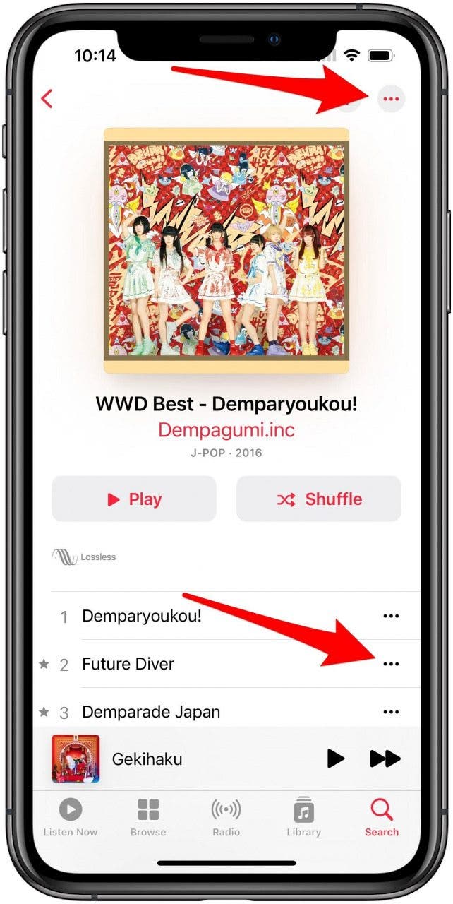 Apple Music App mit einem geöffneten Album und den drei Punkttasten auf dem Album und auf einem markierten Song.