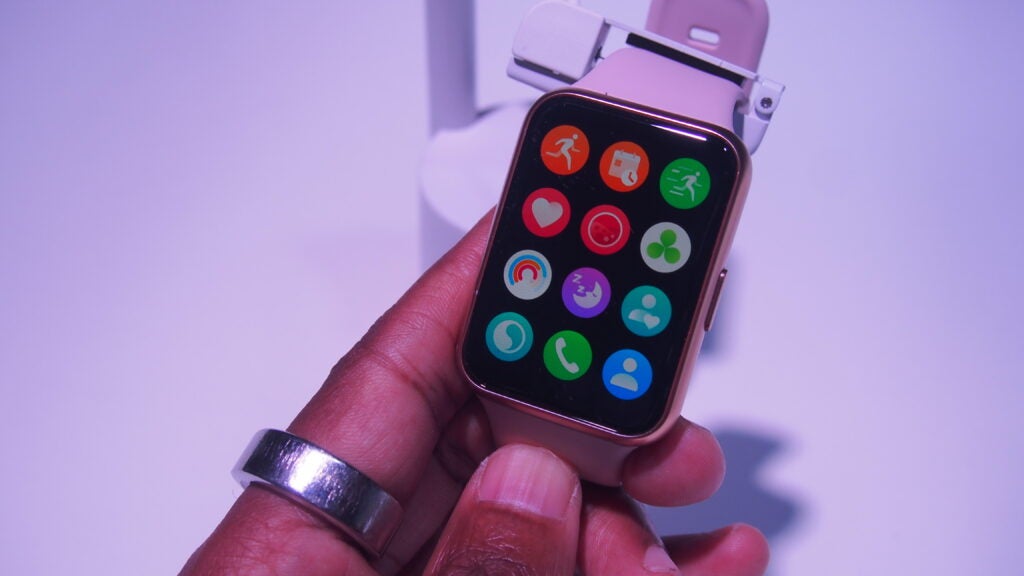 Display der Huawei Watch Fit 2 mit Startbildschirm und Apps
