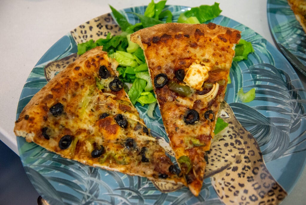 Ninja Foodi Dual Zone 7.6L Heißluftfritteuse für aufgewärmte Pizza