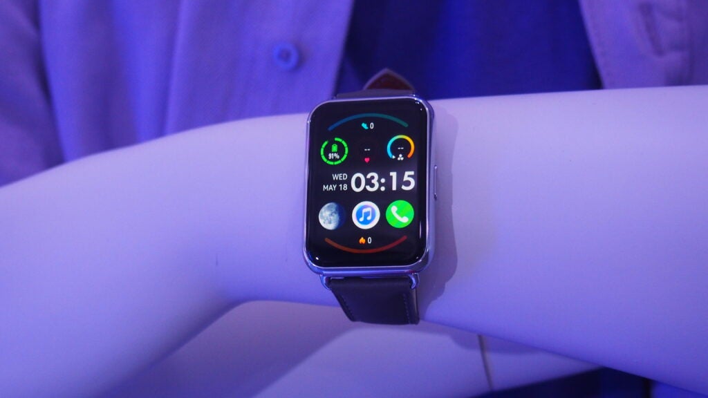 Das Display der Huawei Watch Fit 2 zeigt den Startbildschirm