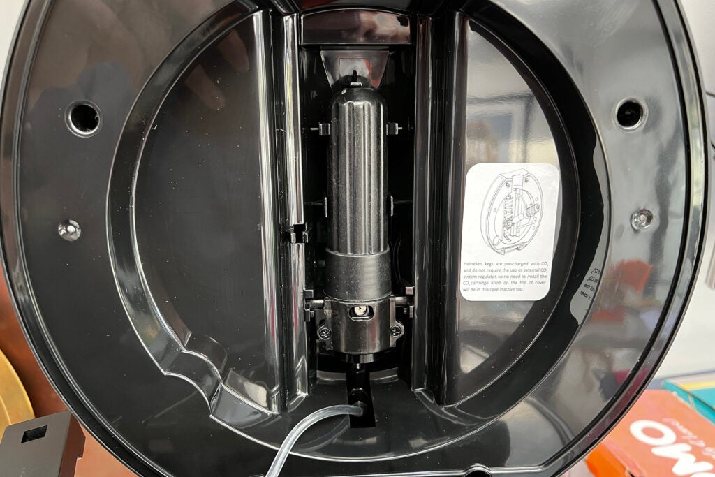 Salter Universal Chilled Draft Beer Dispenser CO2-Halter
