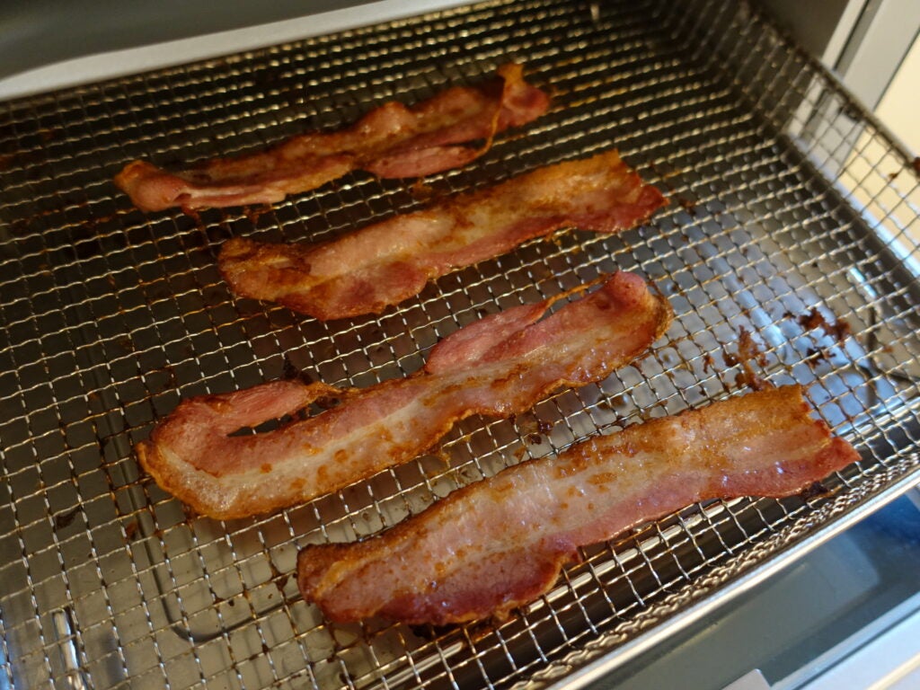 Bacon luftgebraten im Cuisinart Air Fryer