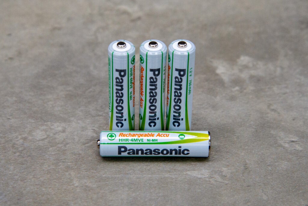 Panasonic HHR-4MVE AAA eine Batterie liegend