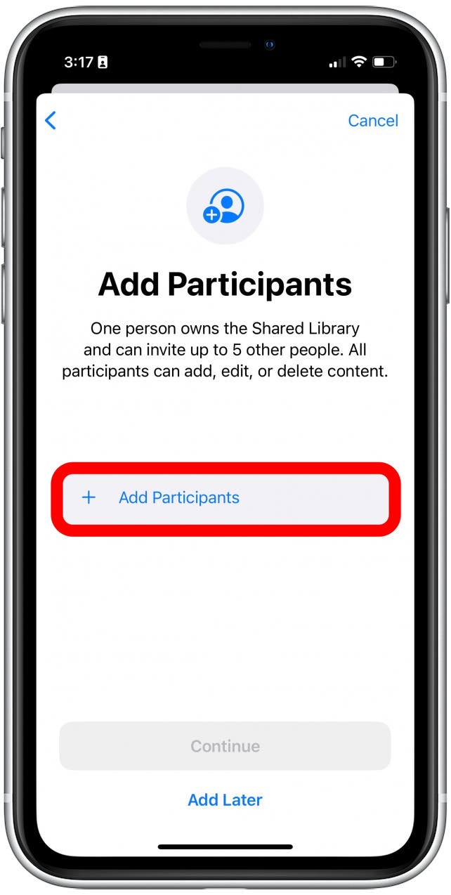 Tippen Sie auf Teilnehmer hinzufügen und wählen Sie aus Ihrer Kontaktliste aus, wen Sie einladen möchten, Ihrer gemeinsamen Bibliothek beizutreten.