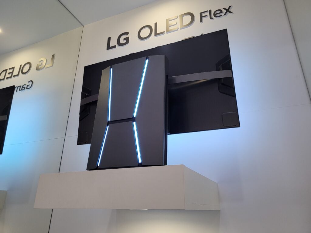 Die LG OLED Flex Rückseite und Ständer