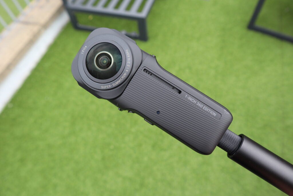 Die Insta360 One RS 1-Zoll 360 Edition kann 6K 360-Videos aufnehmen