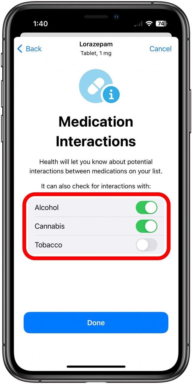 Der Bildschirm „Medikamenteninteraktionen“ zum Hinzufügen Ihres ersten Medikaments, wobei das Kästchen für alle drei Schalter markiert ist.