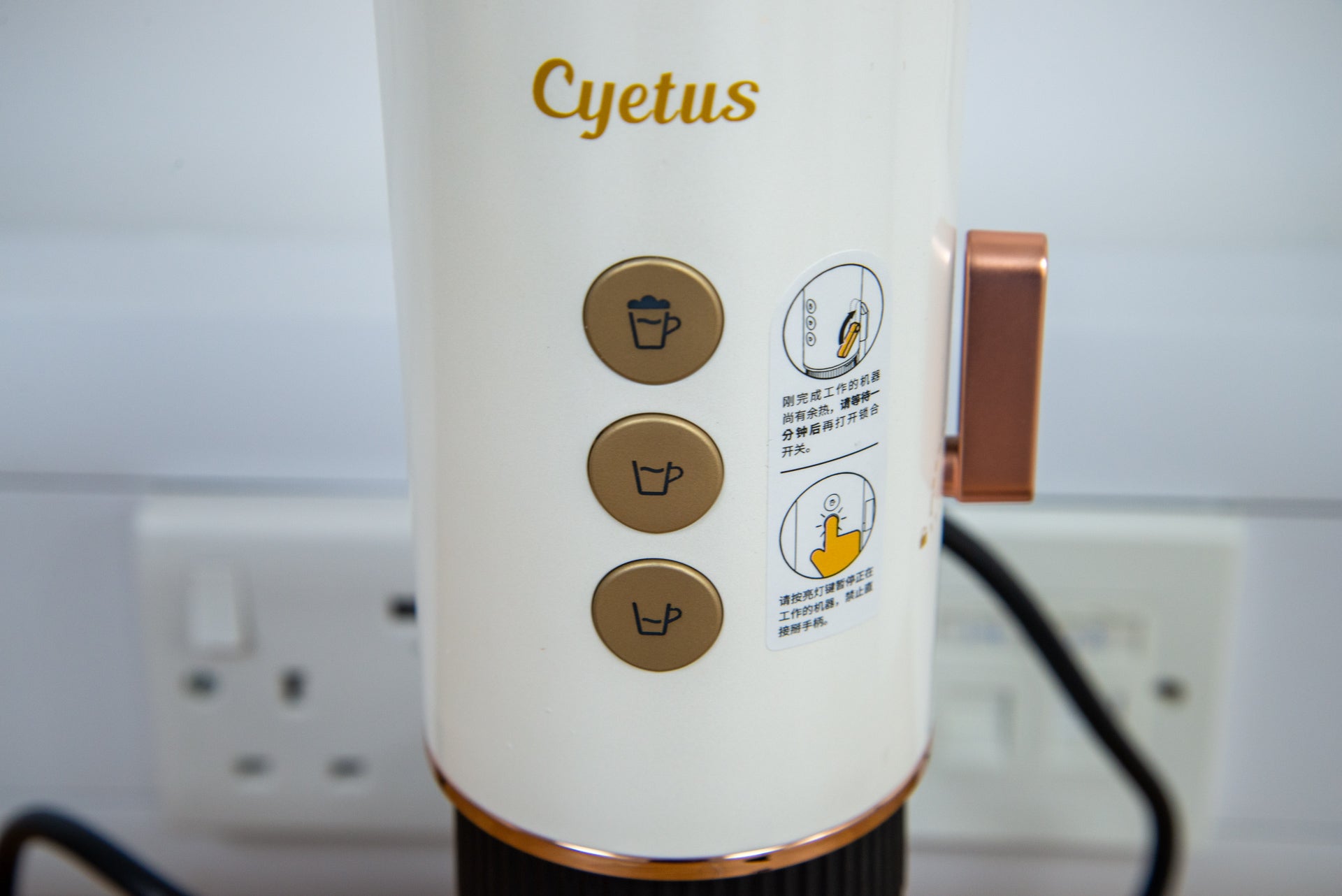 Cyetus Mini 4-in-1 Espresso-Kaffeemaschine mit Sofortheizung