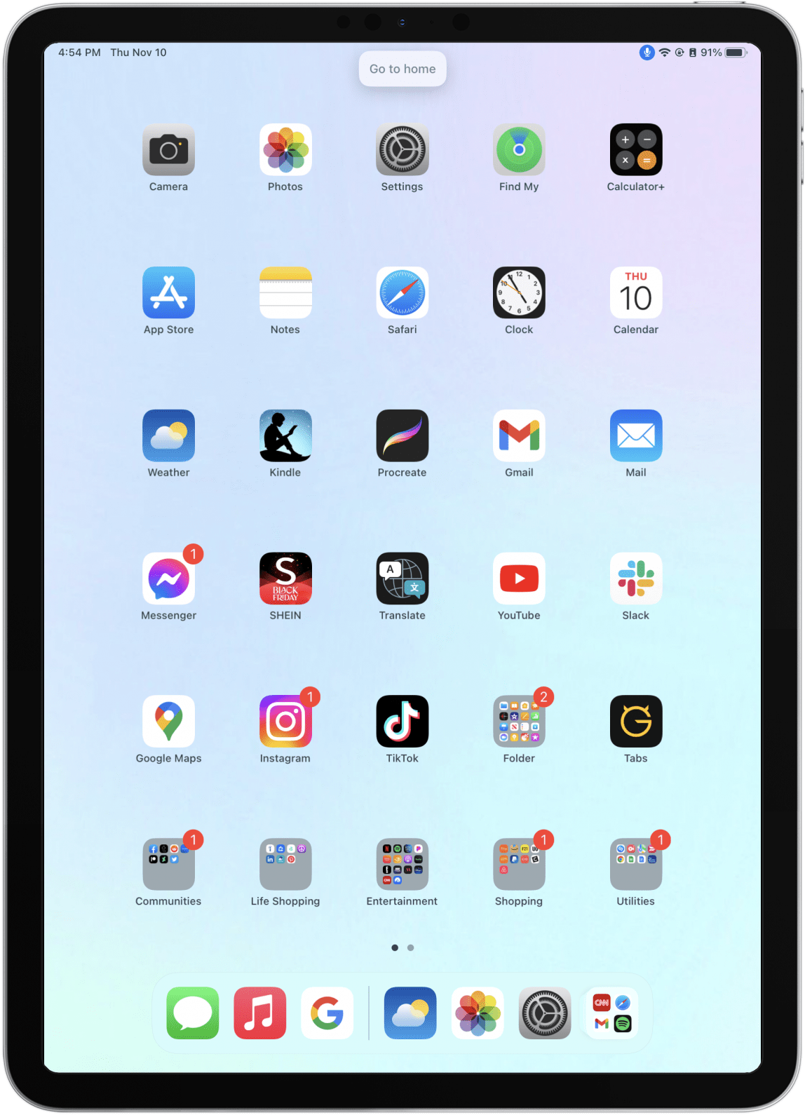 Sobald Sie die Sprachsteuerung auf Ihrem iPad aktiviert haben, sagen Sie "Zur Startseite" um zum Startbildschirm zurückzukehren.