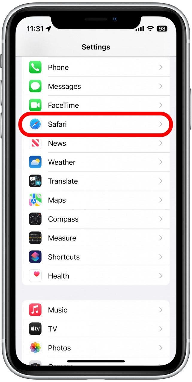 Öffnen Sie die App „Einstellungen“, scrollen Sie nach unten und tippen Sie auf „Safari“.