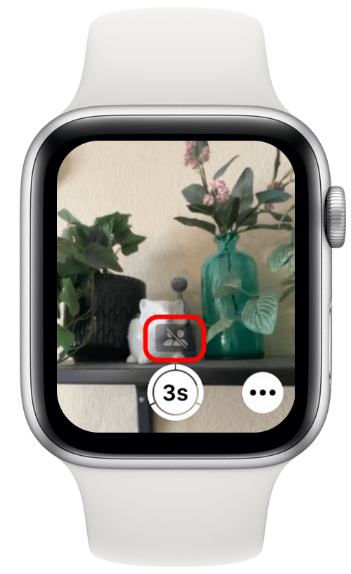 Screenshot des Kamera-App-Bildschirms der Apple Watch mit abgedunkeltem Symbol der gemeinsam genutzten Bibliothek mit einem Schrägstrich