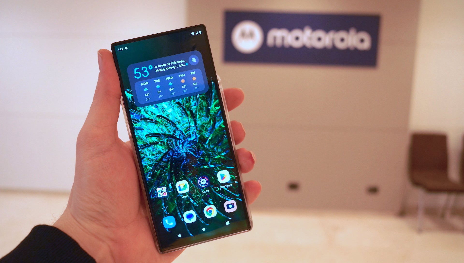 1677542449 Motorolas aufrollbares Telefonkonzept ist erstaunlich – aber es ist noch
