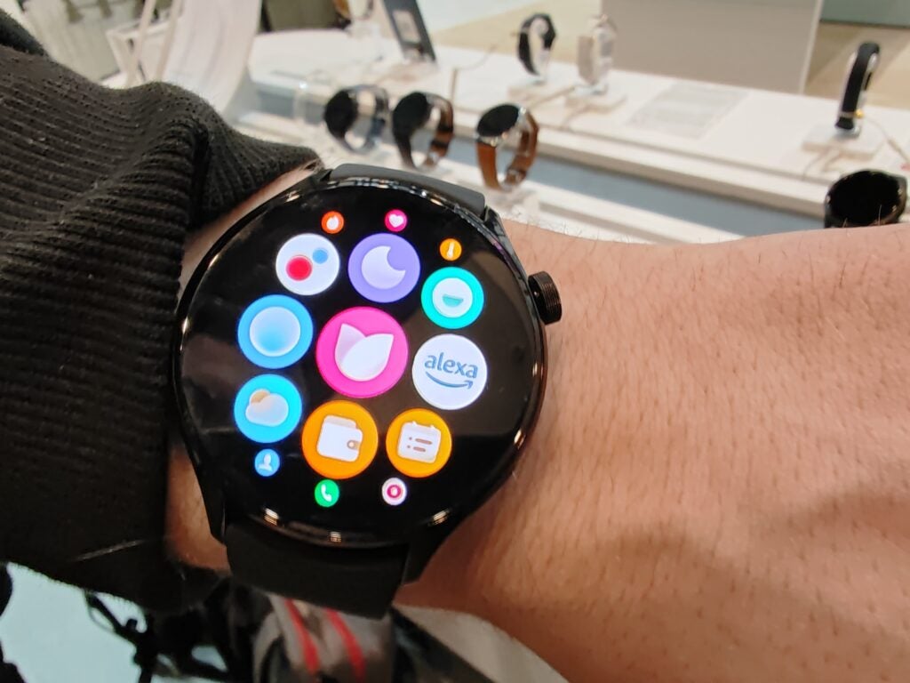 Die App-Leiste der Xiaomi Watch S1 Pro enthält Unterstützung für Amazon Alexa