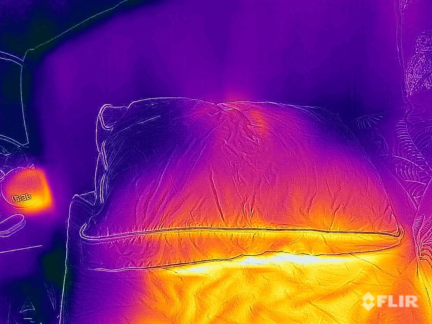 Emma Premium Microfibre Pillow Wärme nach drei Minuten