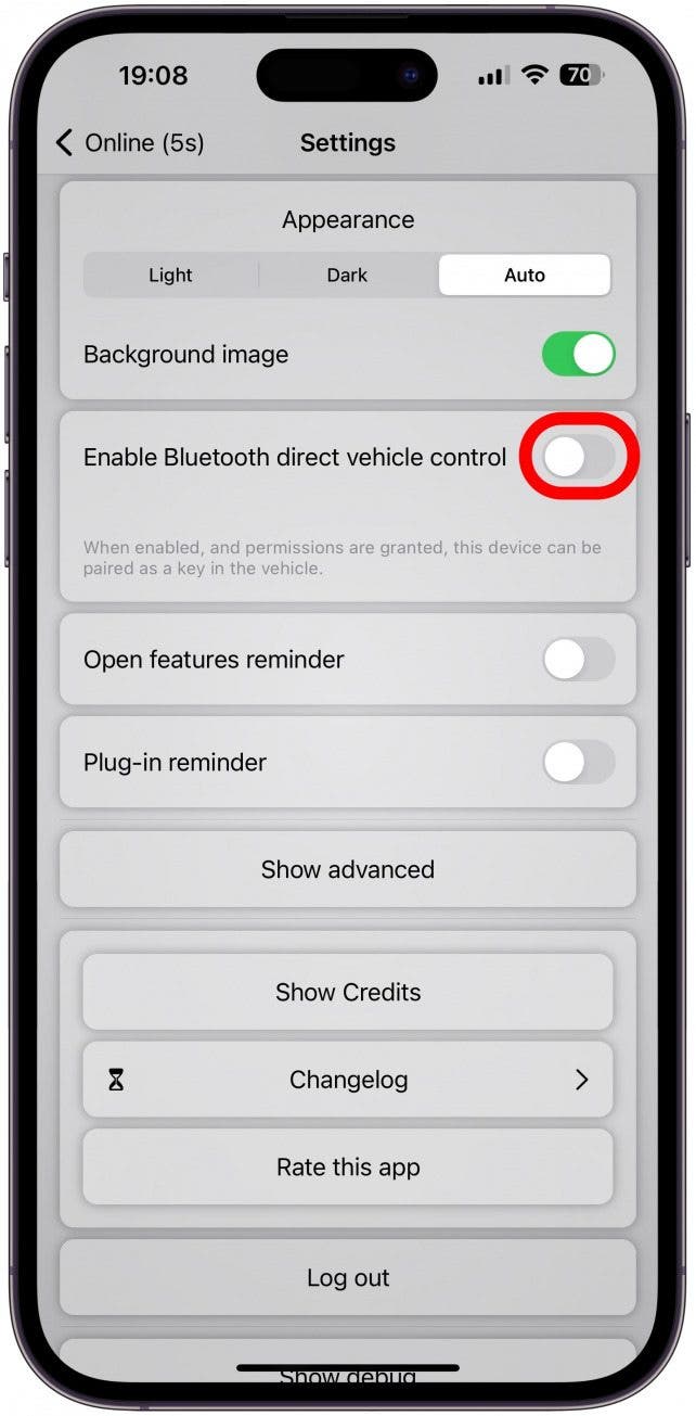 Scrollen Sie nach unten, bis Sie Direkte Bluetooth-Fahrzeugsteuerung aktivieren sehen.  Schalten Sie dies ein.