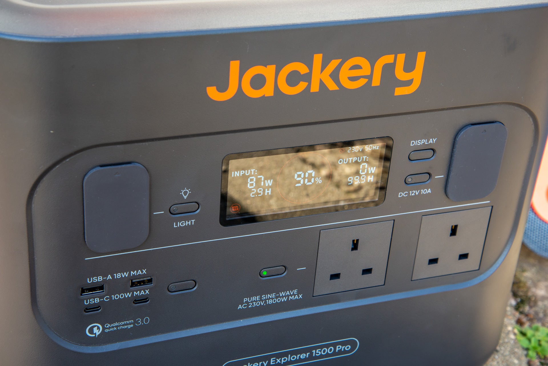 Jackery Explorer 1500 Pro-Display