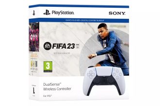 Mit diesem PS5 DualSense Bundle bekommst du FIFA 23 fuer einen