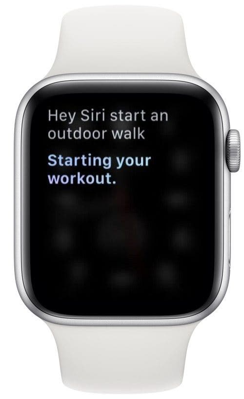 Screenshot der Apple Watch, der zeigt, wie man Siri bittet, ein bestimmtes Training zu starten