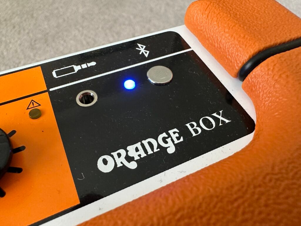 Orange-Box-Eingangsanschluss
