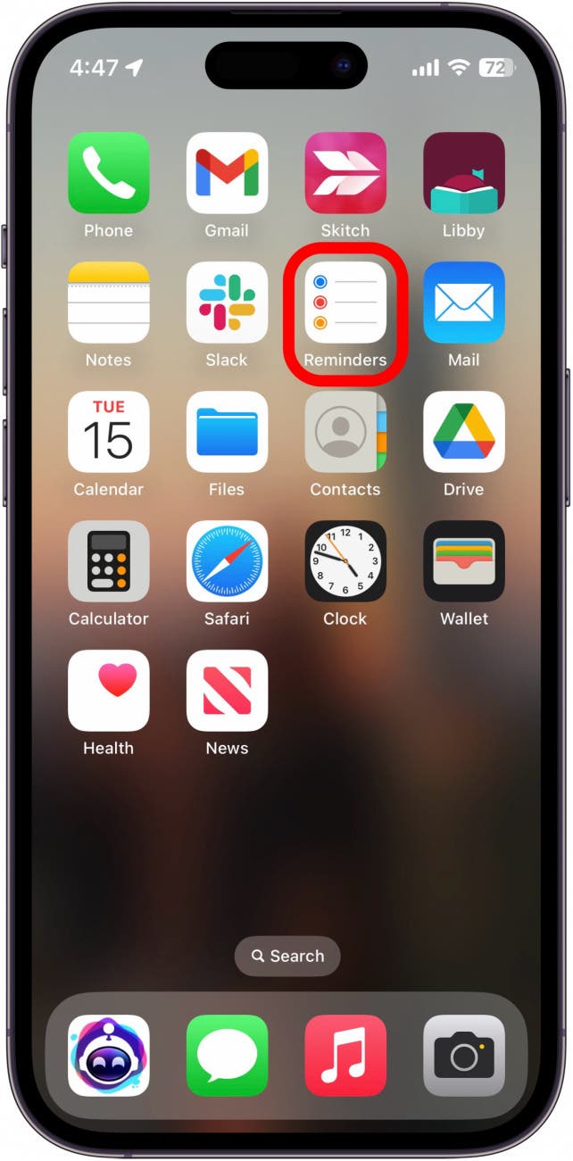 iPhone-Startbildschirm mit rot eingekreister Erinnerungs-App
