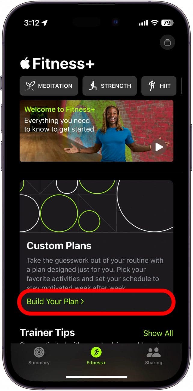 Apple Fitness Plus-App mit rot eingekreistem Build Your Plan