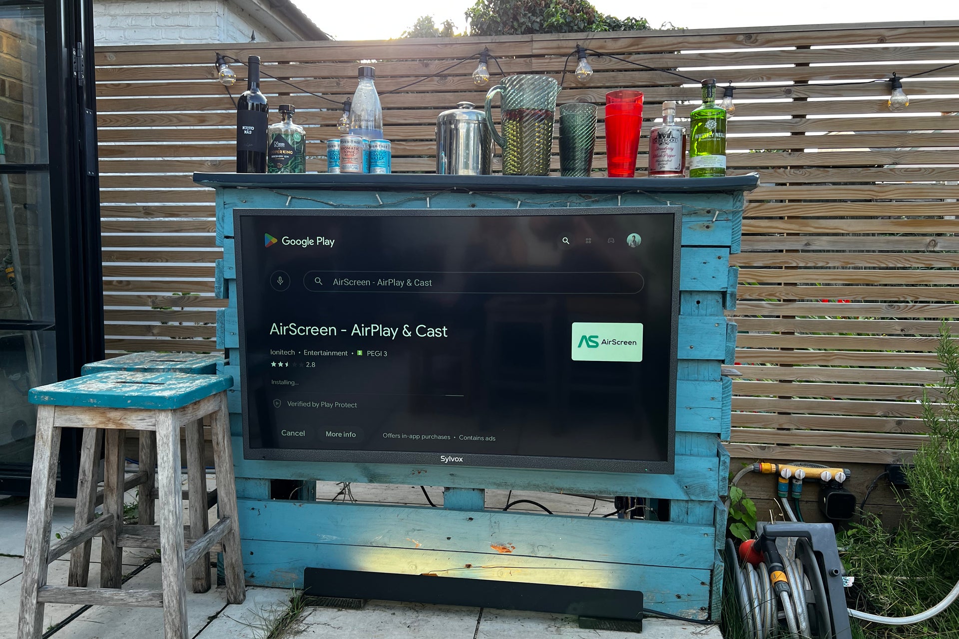 Sylvox 43-Zoll Deck Pro Outdoor-TV-Bildschirm