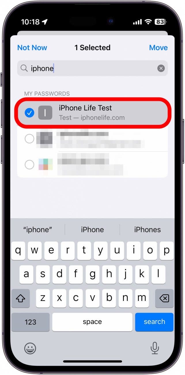 iPhone erstellt eine gemeinsame Passwortgruppe mit rot eingekreister Passwortauswahl