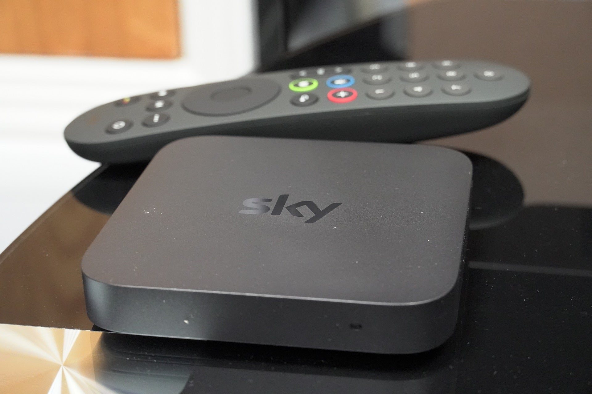 Sky verfuegt ueber ein unglaubliches Breitband und Entertainment Bundle Angebot