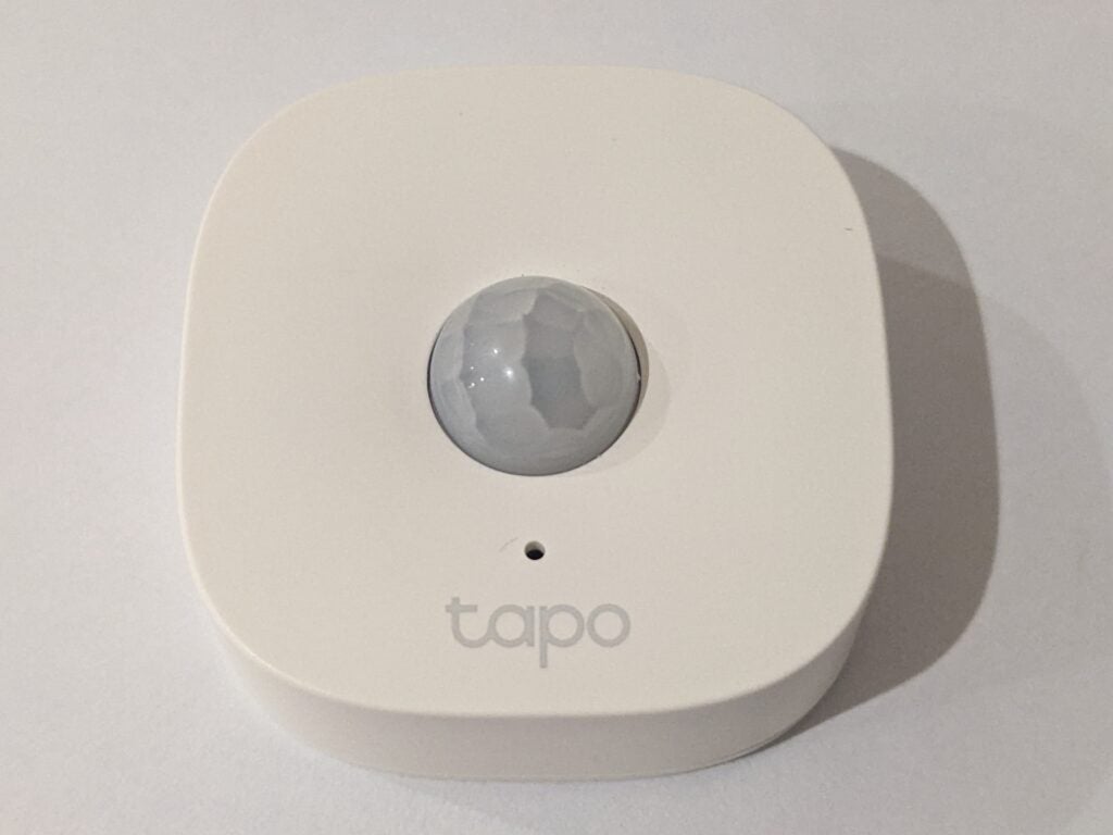 TP-Link Tapo H100 Smart Hub mit Chime-Bewegungssensor
