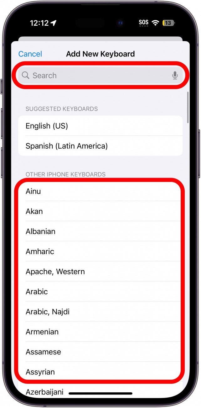 iPhone-Tastaturmenü mit rot eingekreister Suchleiste und Sprachliste