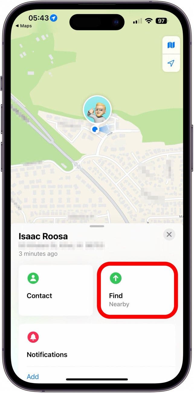 iPhone „Meine App finden“ zeigt den Bildschirm „Person suchen“ mit der rot eingekreisten Schaltfläche „Suchen“ an