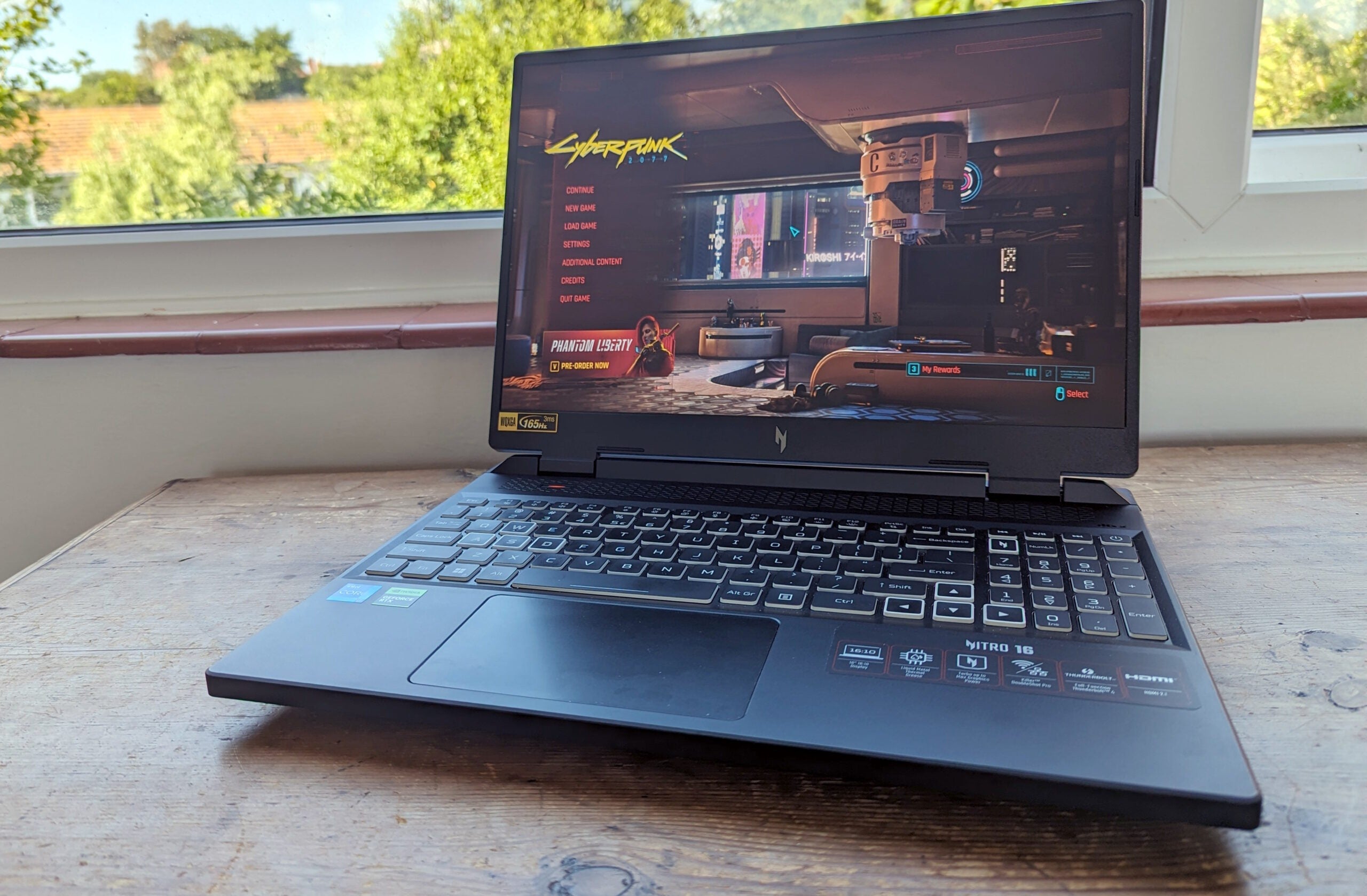 Acer Nitro 16-Laptop mit Cyberpunk 2077