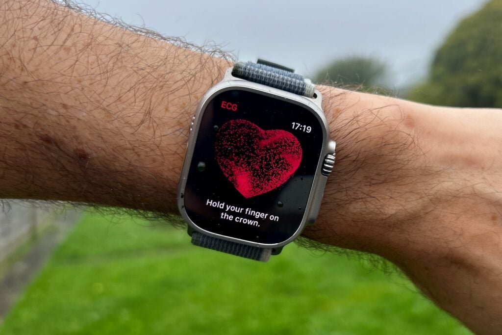 Apple Watch Ultra 2 Herz auf der Vorderseite