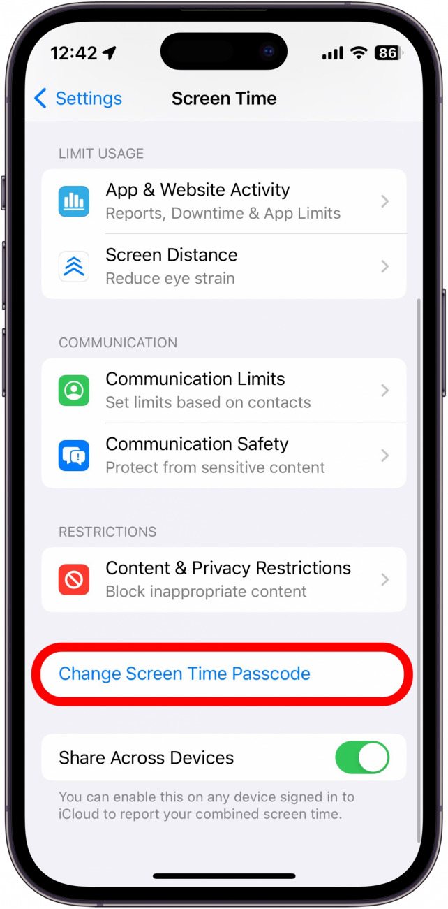 iPhone-Bildschirmzeiteinstellungen mit rot eingekreistem Bildschirmzeit-Passcode ändern