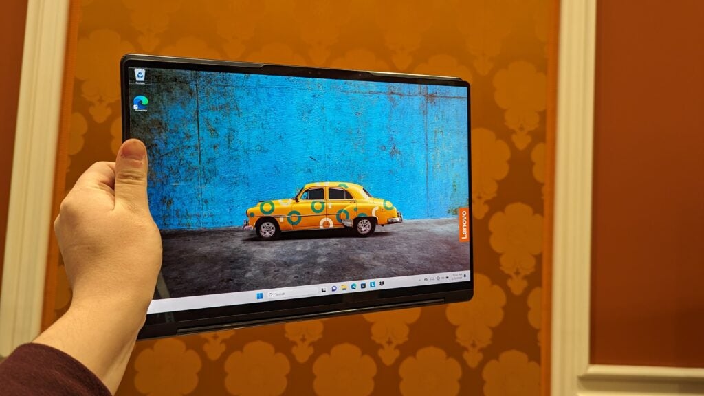 Lenovo Yoga 9i 2-in-1 (2024) im Tablet-Modus