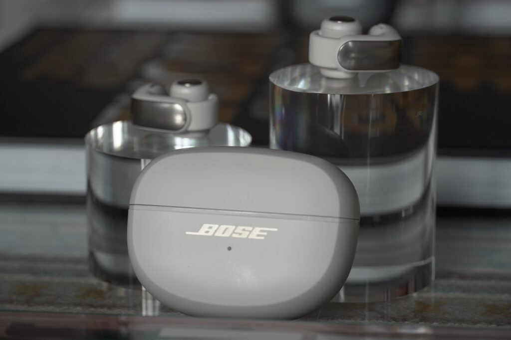 Bose Ultra Open Earbuds Ladeetui