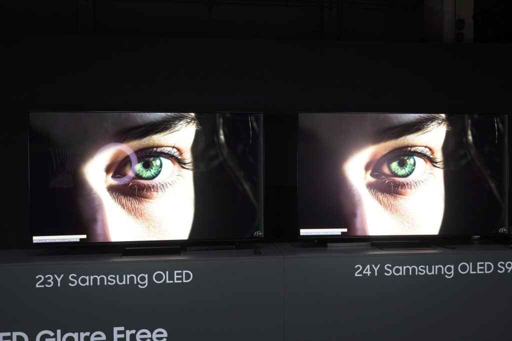 Samsung Glare Free OLED-Demo