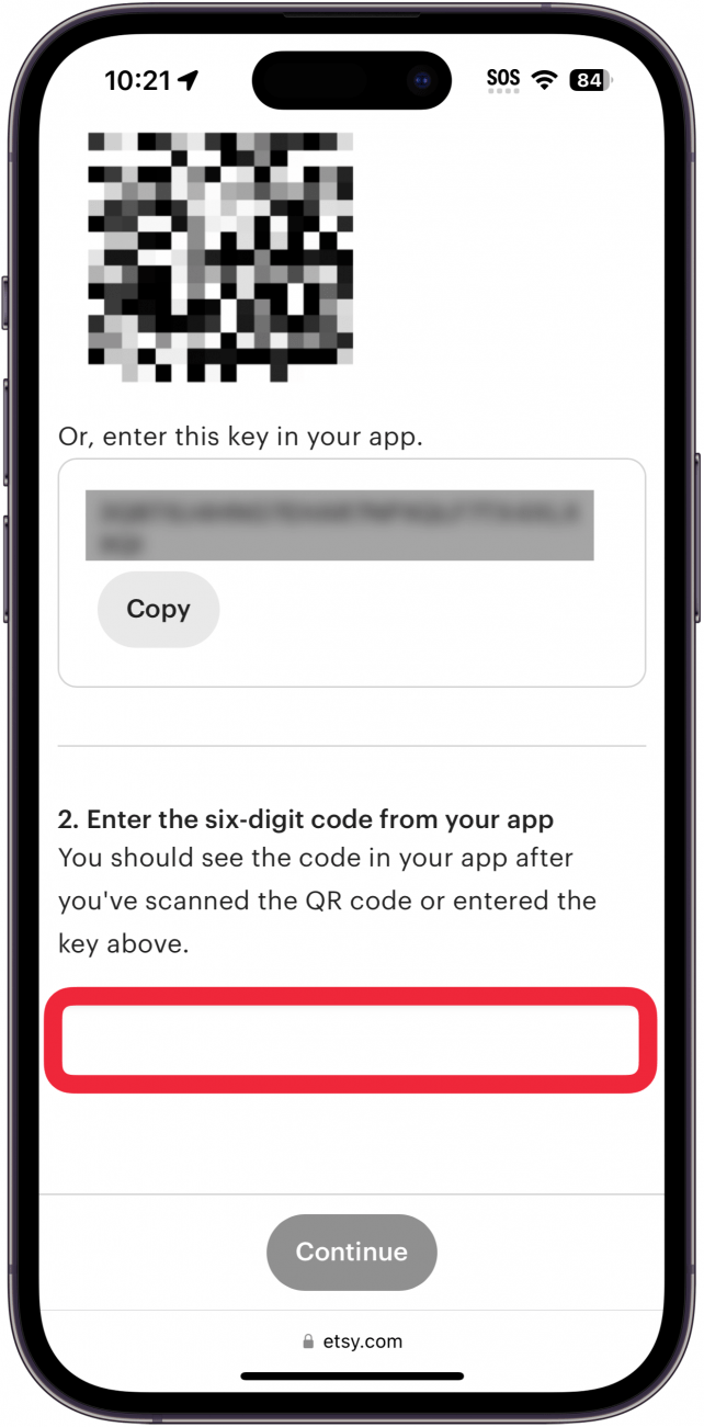 iPhone Safari zeigt die Einrichtung der Etsy-Multifaktor-Authentifizierung mit einem roten Kästchen um das 2FA-Code-Eingabefeld an