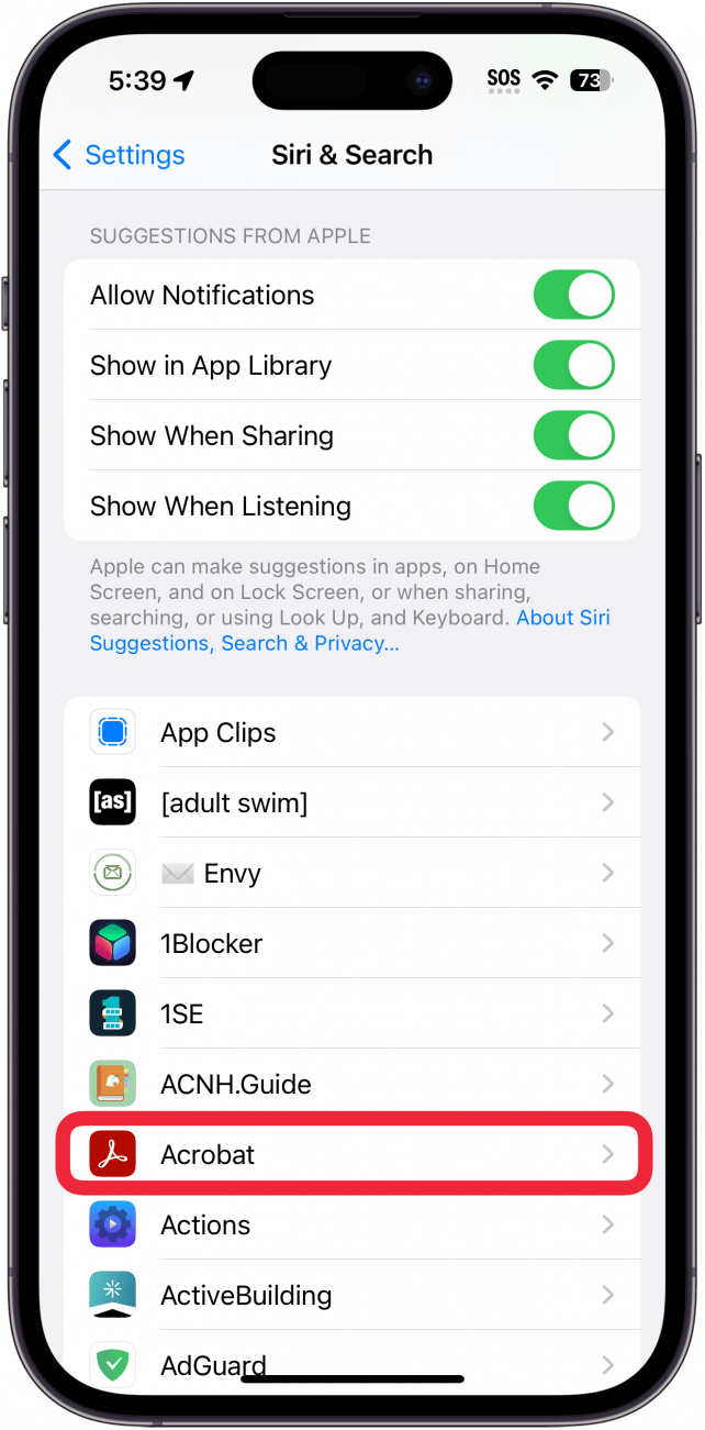 iPhone Siri und Sucheinstellungen mit einem roten Kästchen um die Schaltflächen für Vorschläge von Apple
