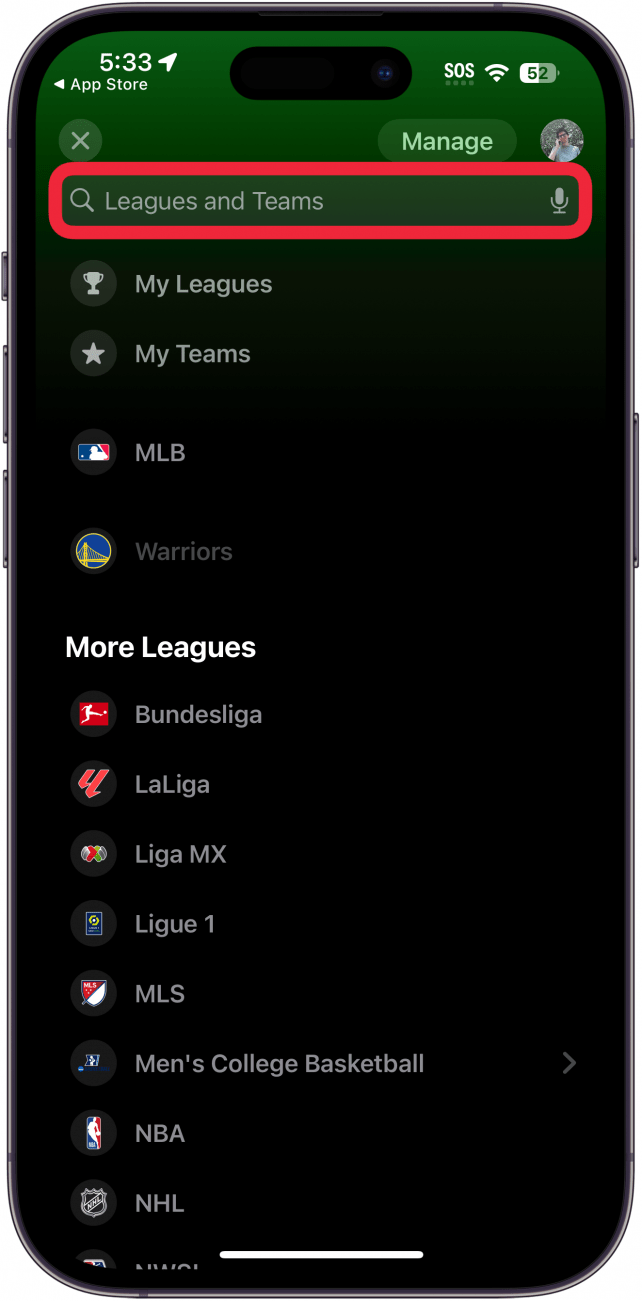 iPhone-Sport-App, die Ligen und Teams mit einem roten Kästchen um die Suchleiste anzeigt