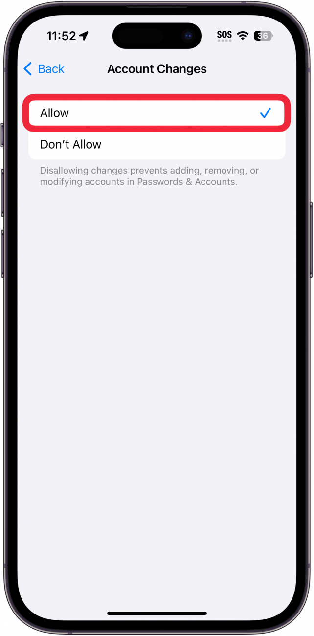 iPhone-Inhalts- und Datenschutzbeschränkungen-Kontozugriffsbildschirm mit einem roten Kästchen um die Option „Zulassen“.