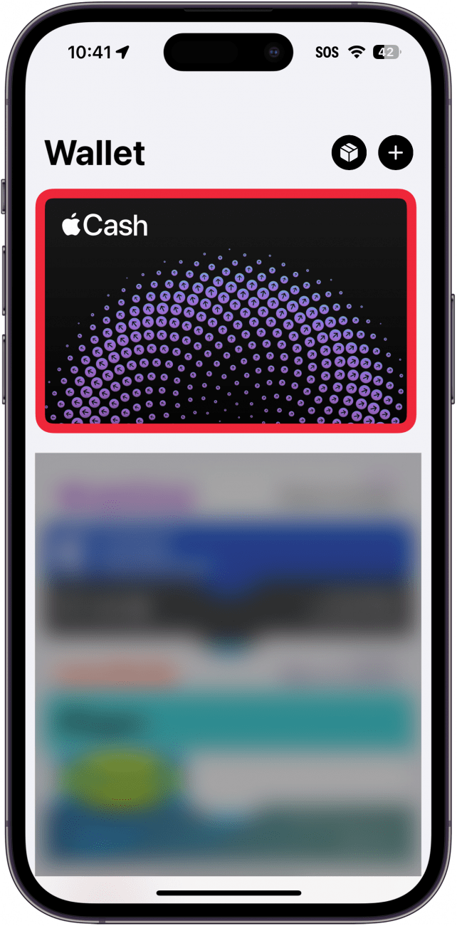 iPhone-Wallet-App mit einem roten Kästchen um die Apple-Cash-Karte
