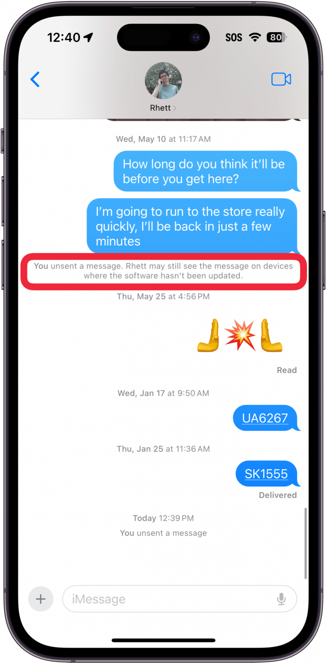 iPhone-Bildnachricht-Konversation mit einem roten Kästchen um eine Nachricht, die besagt: "Sie haben eine Nachricht nicht gesendet.  Rhett sieht die Meldung möglicherweise immer noch auf Geräten, auf denen die Software nicht aktualisiert wurde."